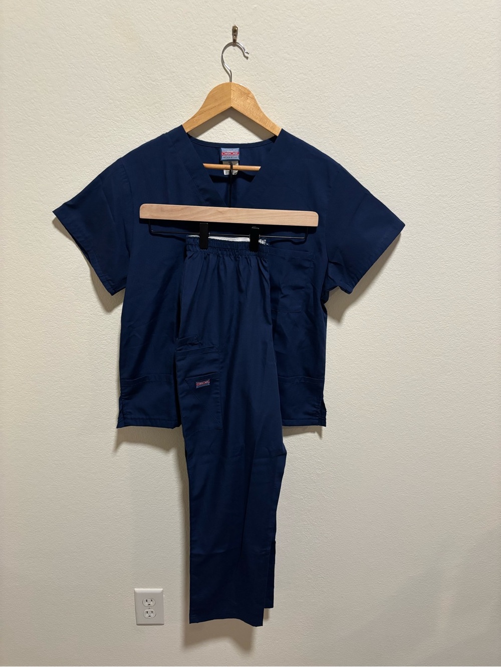 Cherokee work wear Navy Scrub Set - Top & Pants - Unisex - XS